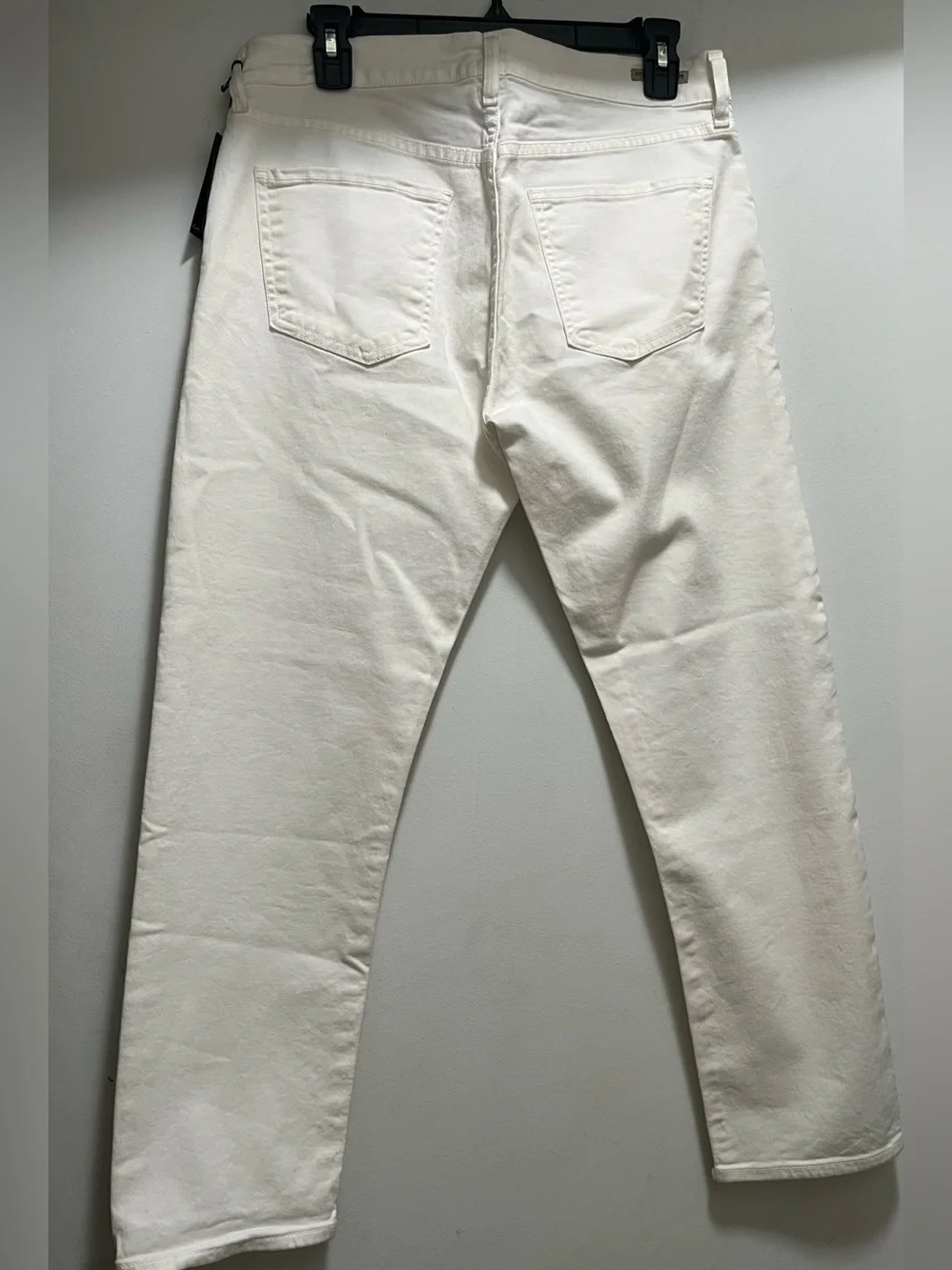 Citizens Of Humanity Lennox Cropped Lose Fit Jeans in White Size 29